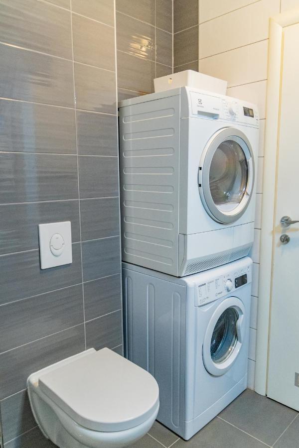 Flexible Selfcheckins 23 - Zagreb - Garage - Electric Vehicle Ccharger - Loggia - New - Luxury Apartment ภายนอก รูปภาพ